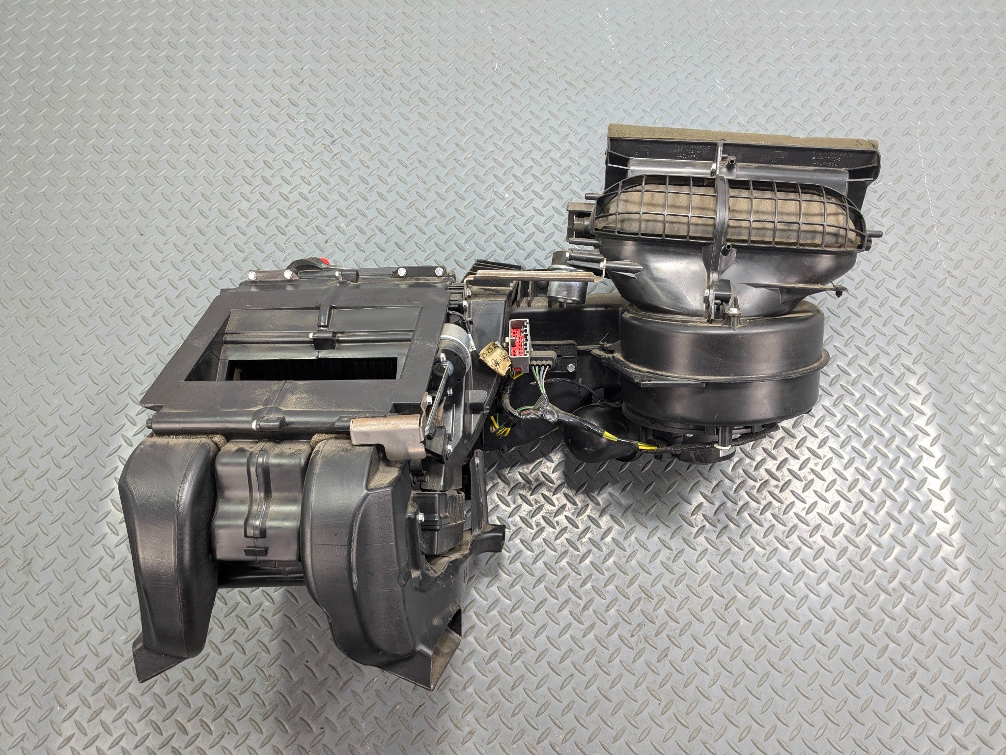 2006 - 2010 OEM FORD EXPLORER HVAC AC EVAPORATOR CLIMATE HEATER ASSEMBLY