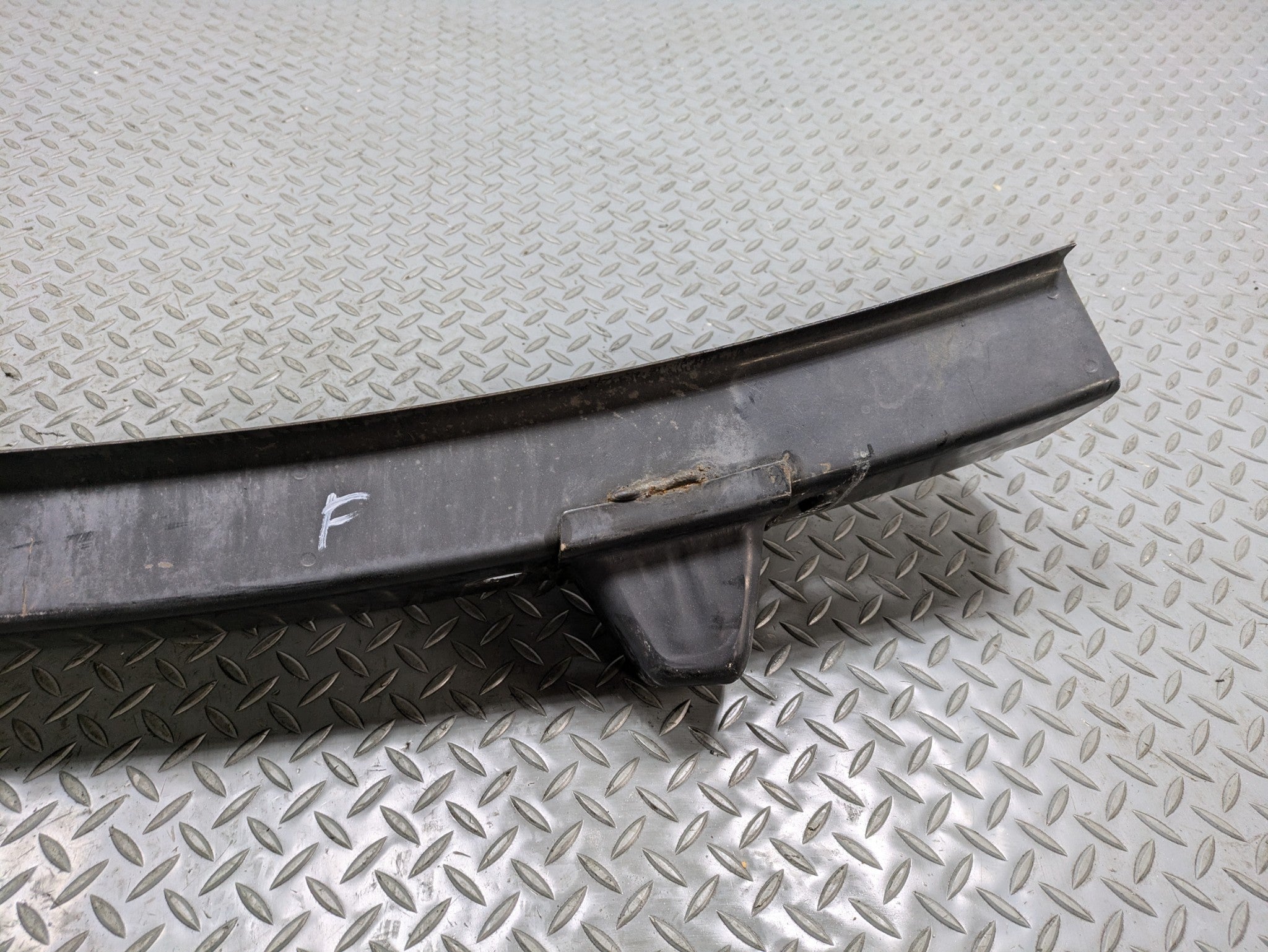 2006 - 2010 OEM FORD EXPLORER FRONT BUMPER REINFORCEMENT IMPACT ABSORBER BAR