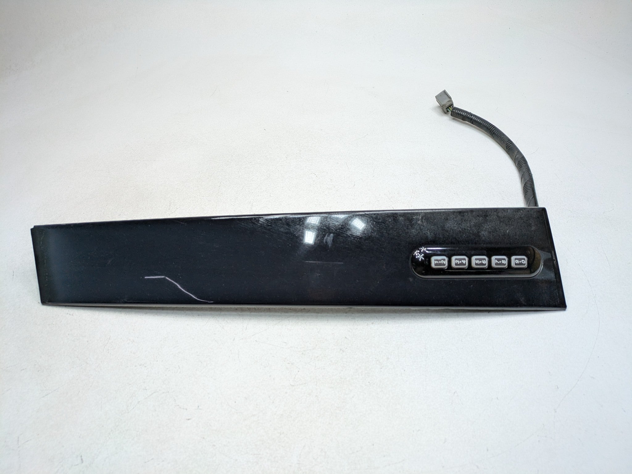 2006 - 2010 OEM FORD EXPLORER FRONT LEFT DOOR ENTRY KEYPAD PILLAR TRIM PANEL