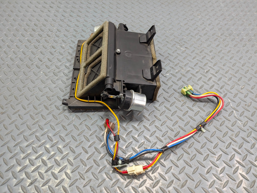 2006 - 2010 OEM FORD EXPLORER DASH AIR VENT OUTLET CHAMBER ASSEMBLY