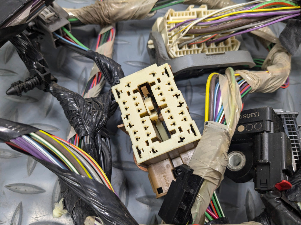 2006 - 2010 OEM FORD EXPLORER INTERIOR BODY WIRE HARNESS CABLE AND CONNECTOR