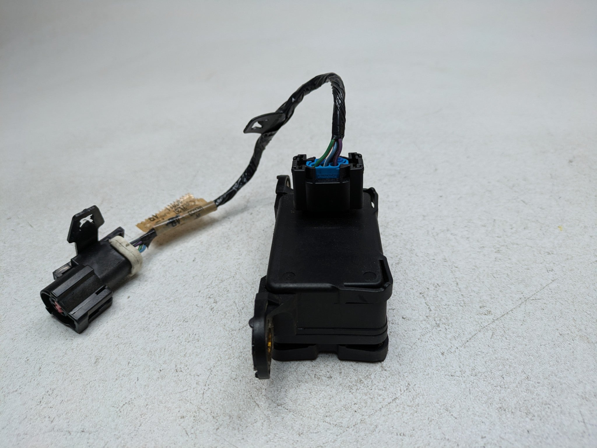 2006 - 2010 OEM FORD EXPLORER YAW RATE SENSOR STABILITY CONTROL MODULE UNIT