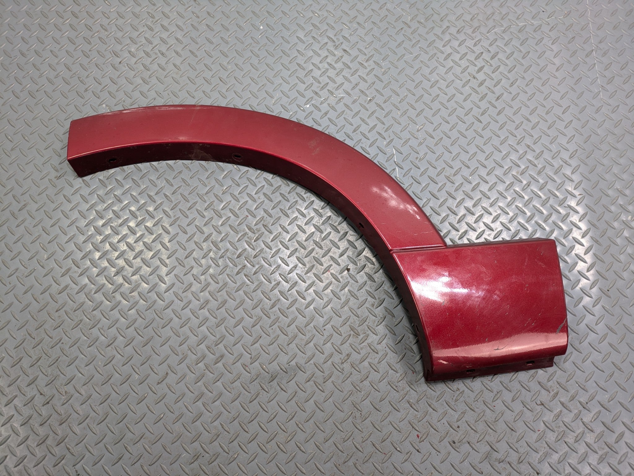 2006 - 2010 OEM FORD EXPLORER REAR LEFT SIDE FENDER FLARE BODY MOLDING TRIM RED