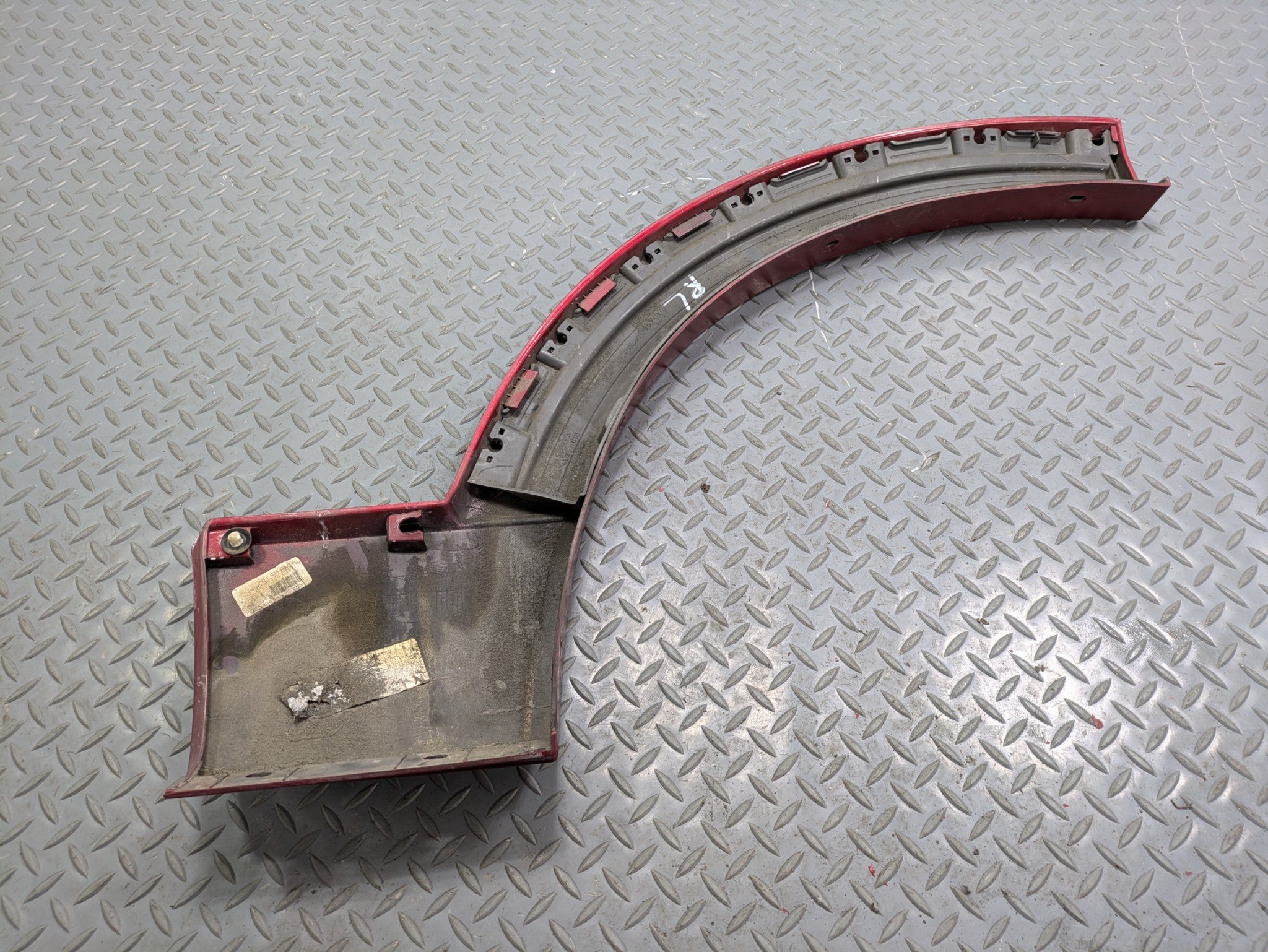 2006 - 2010 OEM FORD EXPLORER REAR LEFT SIDE FENDER FLARE BODY MOLDING TRIM RED