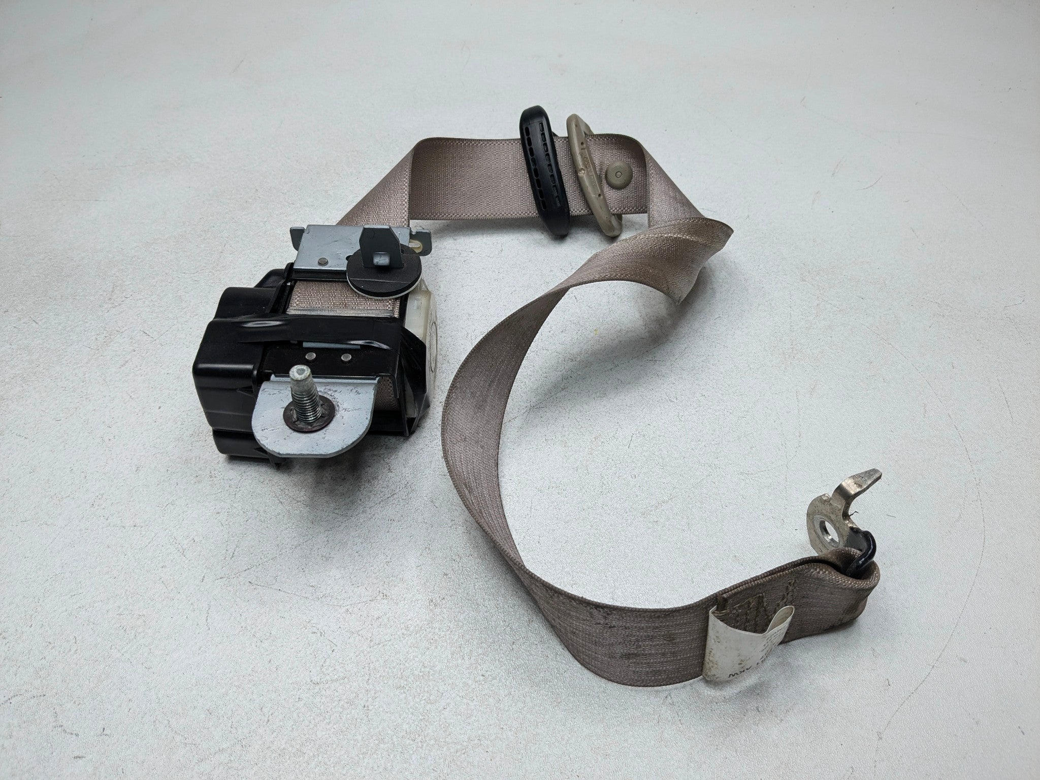 2006 - 2010 OEM FORD EXPLORER REAR LEFT DRIVER SIDE THIRD ROW SEATBELT RETRACTOR