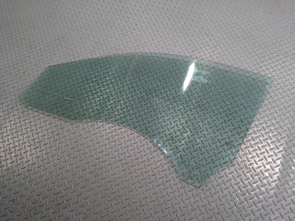 02 - 05 OEM MERCEDES BENZ CLK320 FRONT RIGHT PASSENGER SIDE DOOR WINDOW GLASS