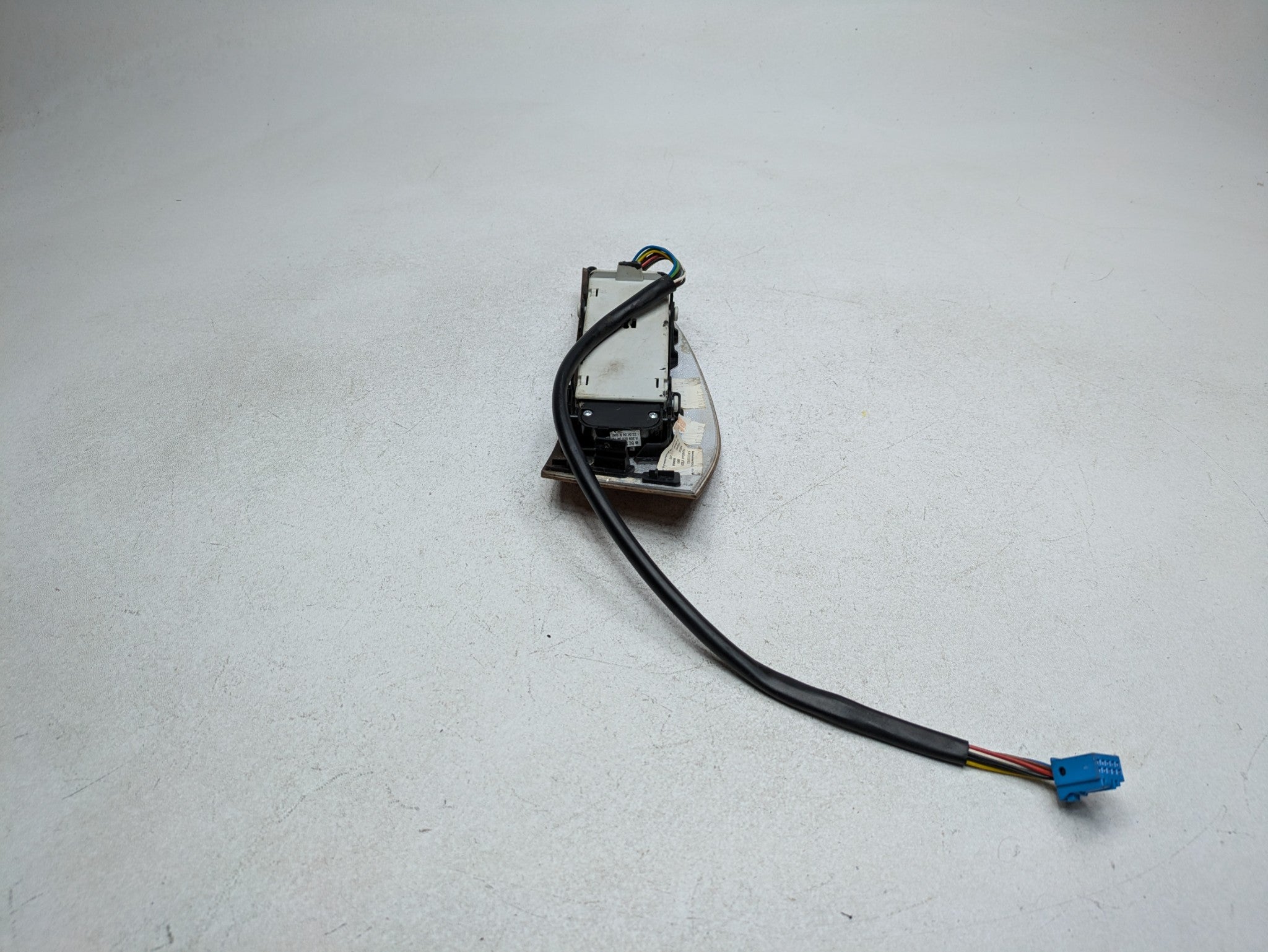 02 - 05 OEM MERCEDES BENZ CLK320 FRONT LEFT SIDE MASTER POWER LOCK DOOR SWITCH
