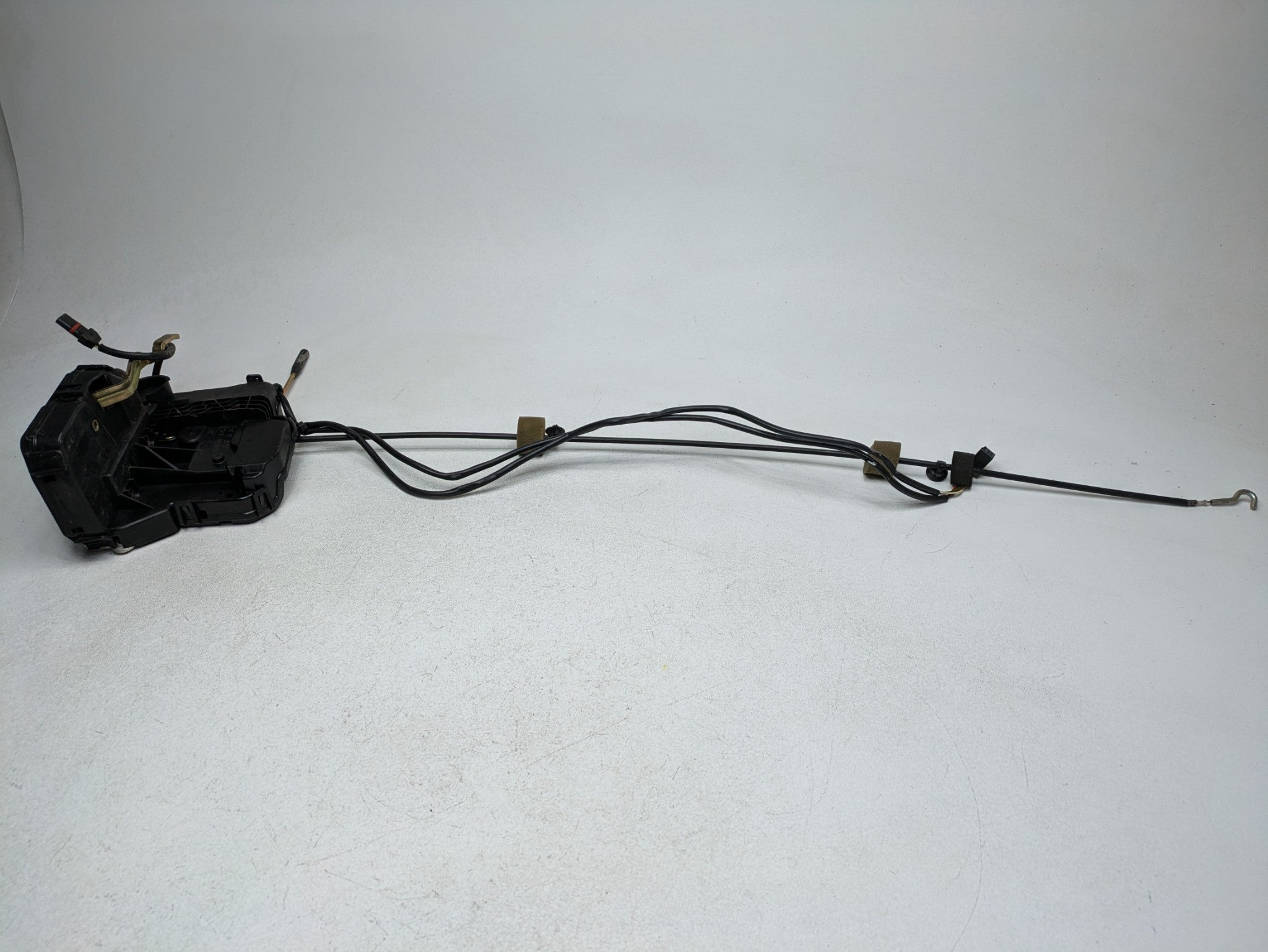 2002 - 2005 OEM MERCEDES BENZ CLK320 FRONT RIGHT SIDE DOOR LATCH LOCK ACTUATOR