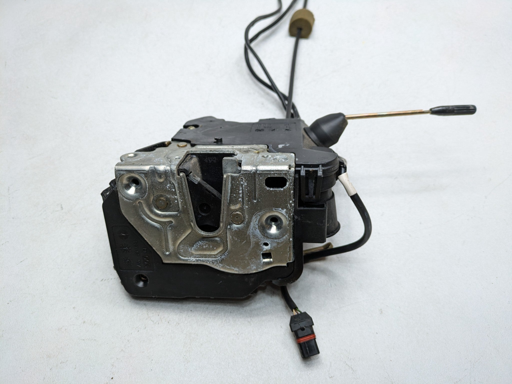 2002 - 2005 OEM MERCEDES BENZ CLK320 FRONT RIGHT SIDE DOOR LATCH LOCK ACTUATOR