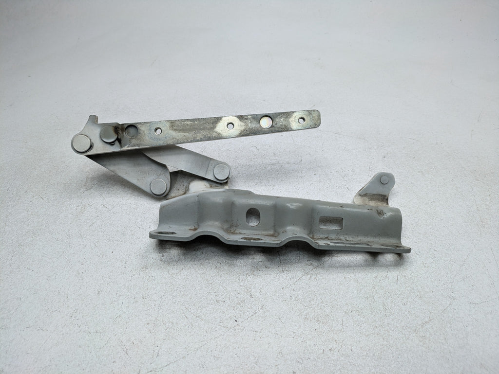 02 - 05 OEM MERCEDES BENZ CLK320 FRONT RIGHT PASSENGER SIDE BONNET HOOD HINGE