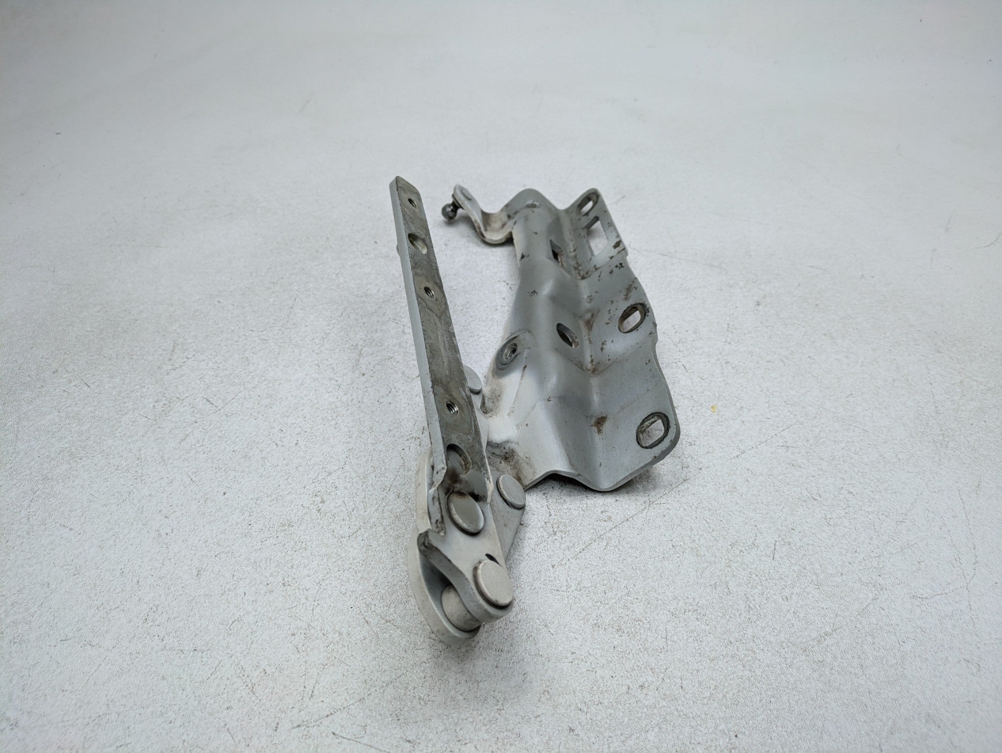 02 - 05 OEM MERCEDES BENZ CLK320 FRONT RIGHT PASSENGER SIDE BONNET HOOD HINGE