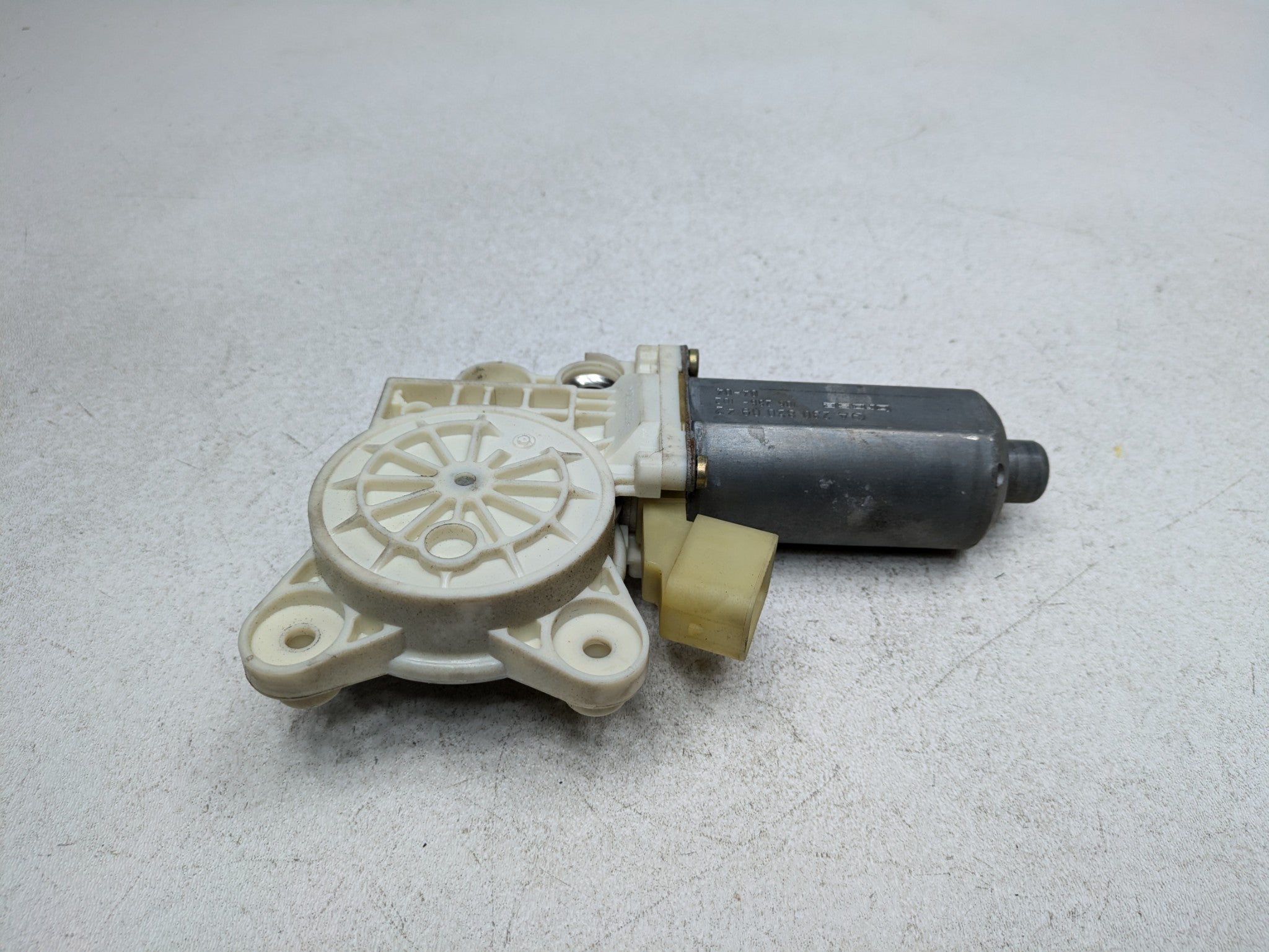 02 - 05 OEM MERCEDES BENZ CLK320 FRONT RIGHT PASSENGER SIDE POWER WINDOW MOTOR