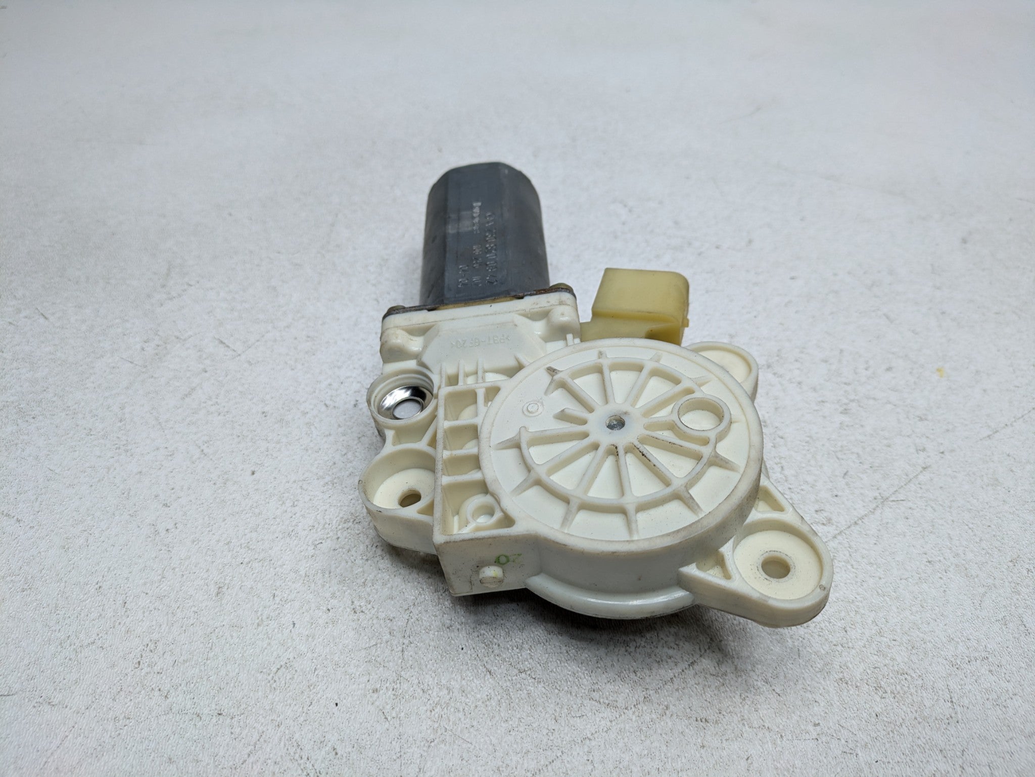02 - 05 OEM MERCEDES BENZ CLK320 FRONT RIGHT PASSENGER SIDE POWER WINDOW MOTOR