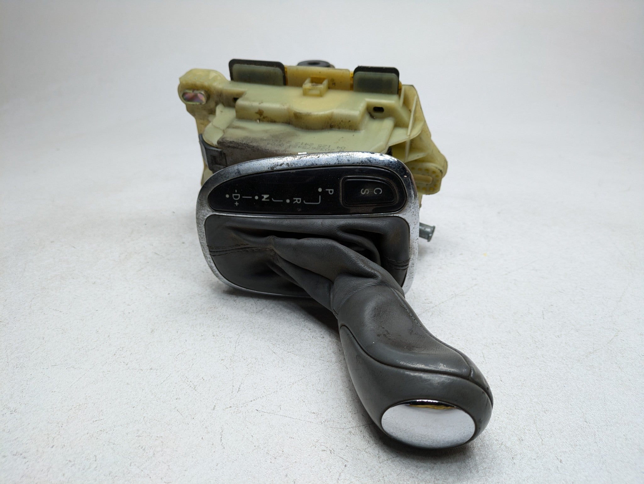 02 - 05 OEM MERCEDES BENZ CLK320 MANUAL TRANSMISSION GEAR FLOOR SHIFTER LEVER