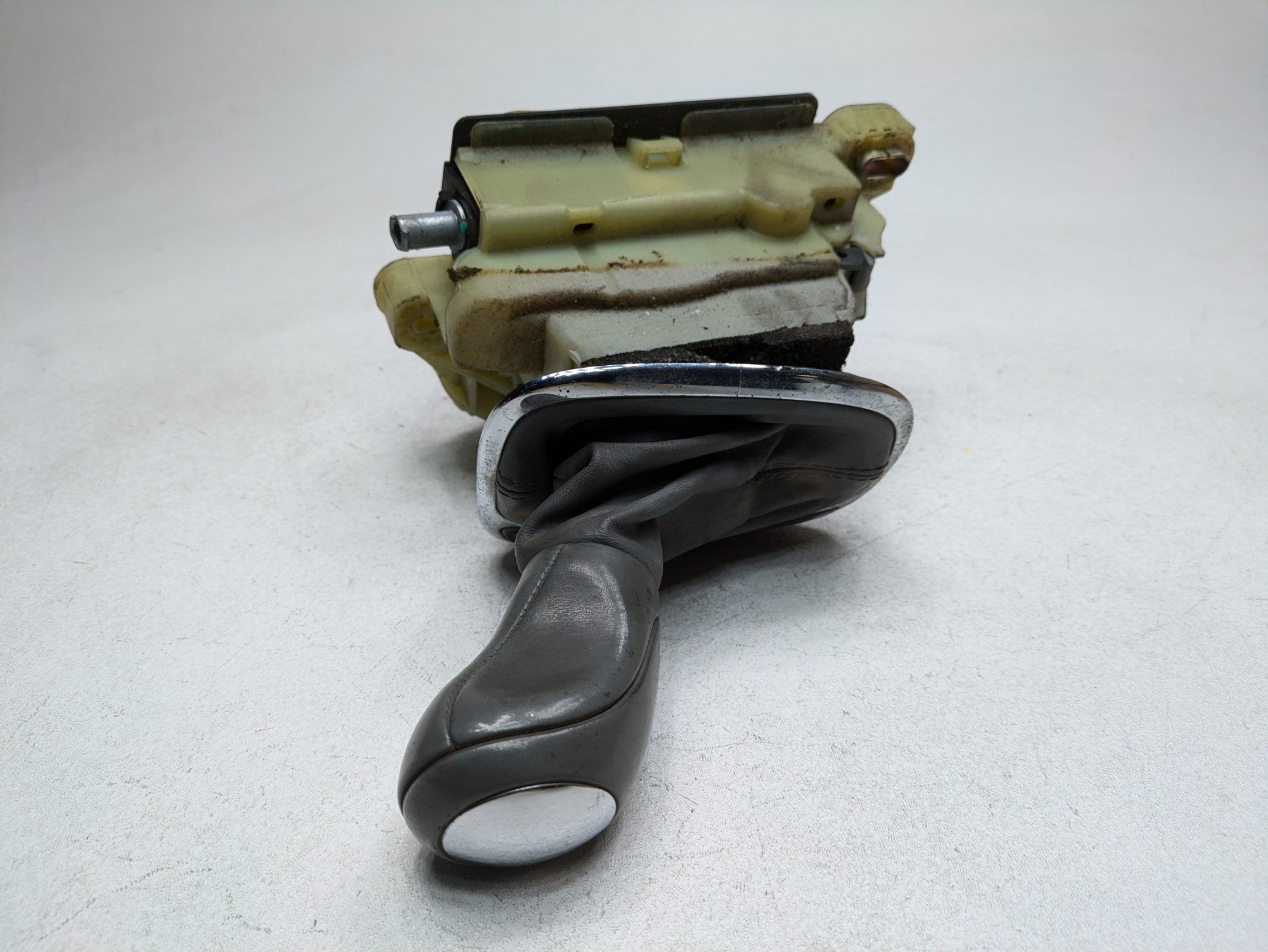 02 - 05 OEM MERCEDES BENZ CLK320 MANUAL TRANSMISSION GEAR FLOOR SHIFTER LEVER
