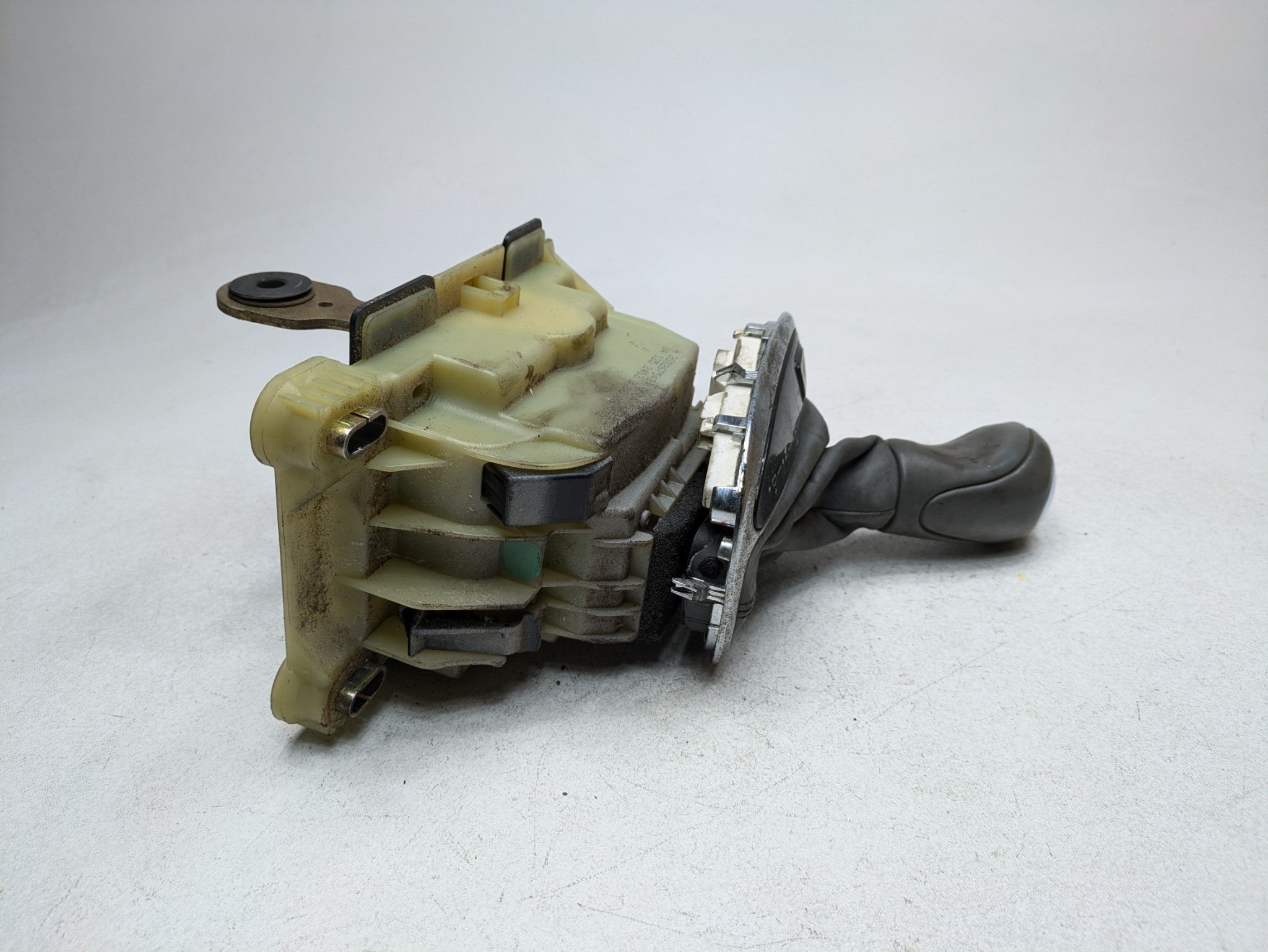 02 - 05 OEM MERCEDES BENZ CLK320 MANUAL TRANSMISSION GEAR FLOOR SHIFTER LEVER