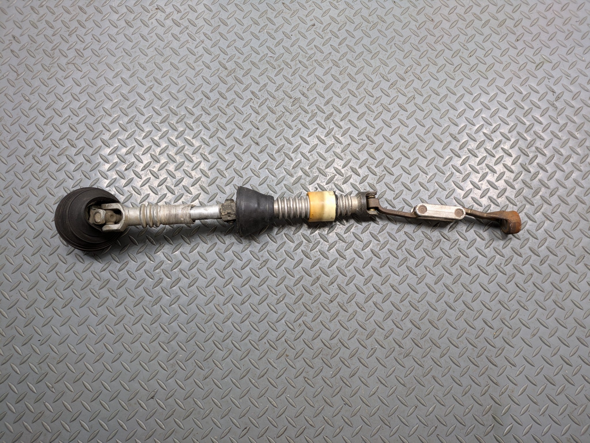 2002 - 2005 OEM MERCEDES BENZ CLK320 FRONT LOWER INTERMEDIATE STEERING SHAFT