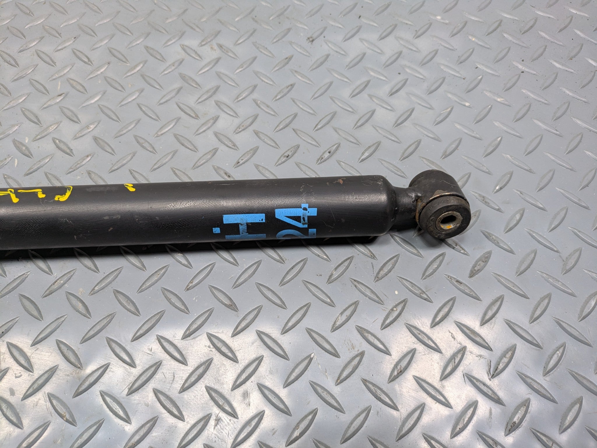 02 - 05 OEM MERCEDES BENZ CLK320 REAR RIGHT PASSENGER SIDE SHOCK STRUT ABSORBER
