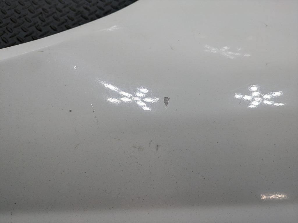 2002 - 2005 OEM MERCEDES BENZ CLK320 RIGHT PASSENGER SIDE FENDER ASSEMBLY WHITE