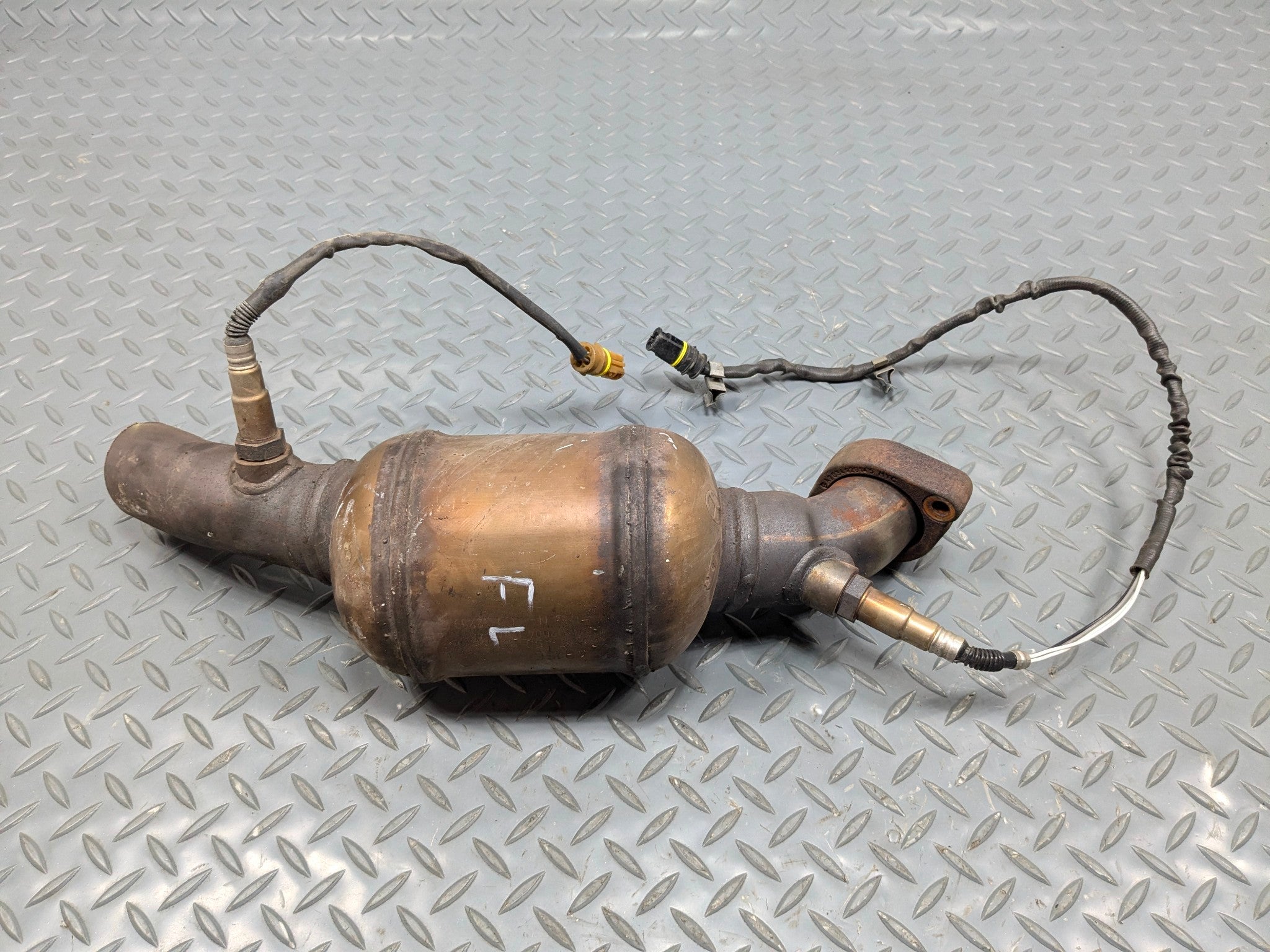 2002 - 2005 OEM MERCEDES BENZ CLK320 FRONT LEFT SIDE EXHAUST MANIFOLD DOWNPIPE