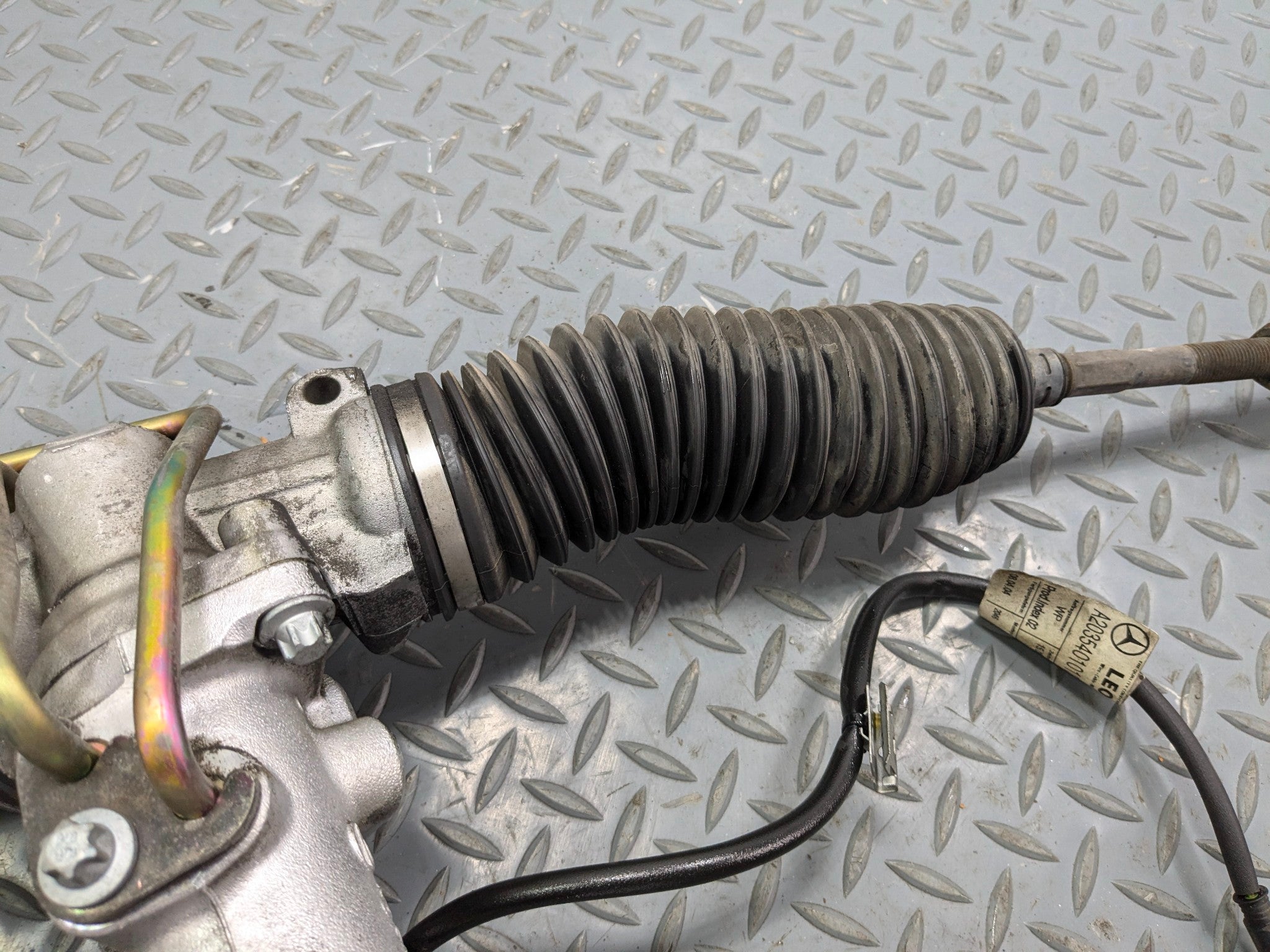 02 - 05 OEM MERCEDES BENZ CLK320 POWER STEERING GEAR RACK AND PINION ASSEMBLY