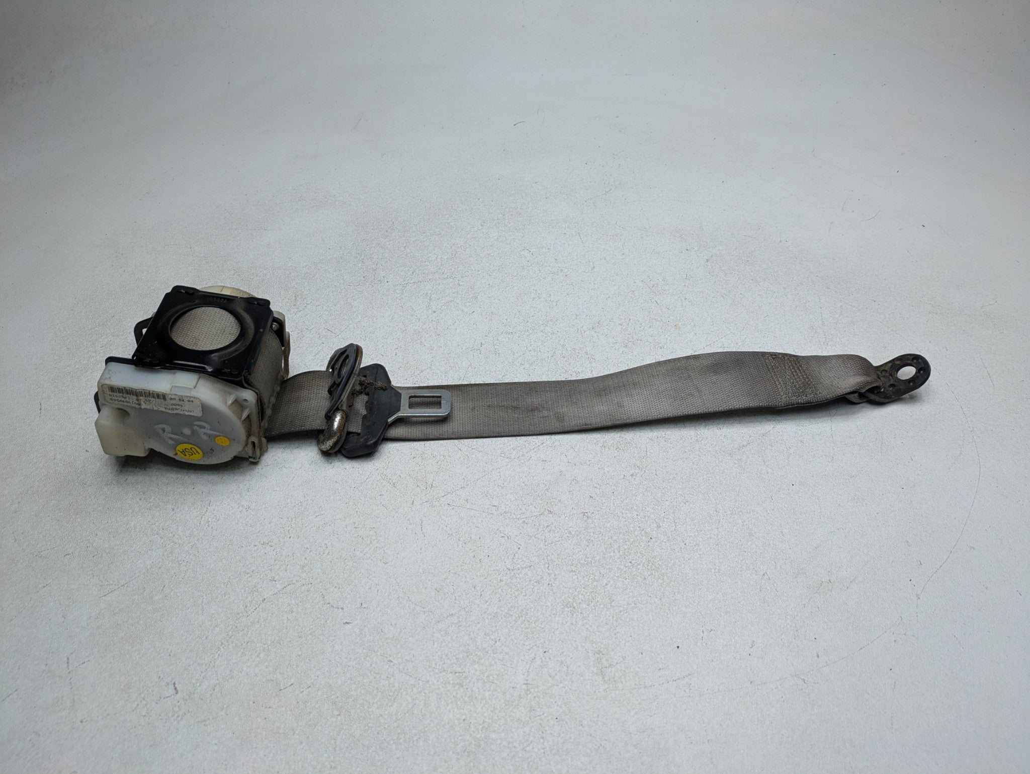 2002 - 2005 OEM MERCEDES BENZ CLK320 REAR RIGHT SIDE RETRACTOR SEAT BELT