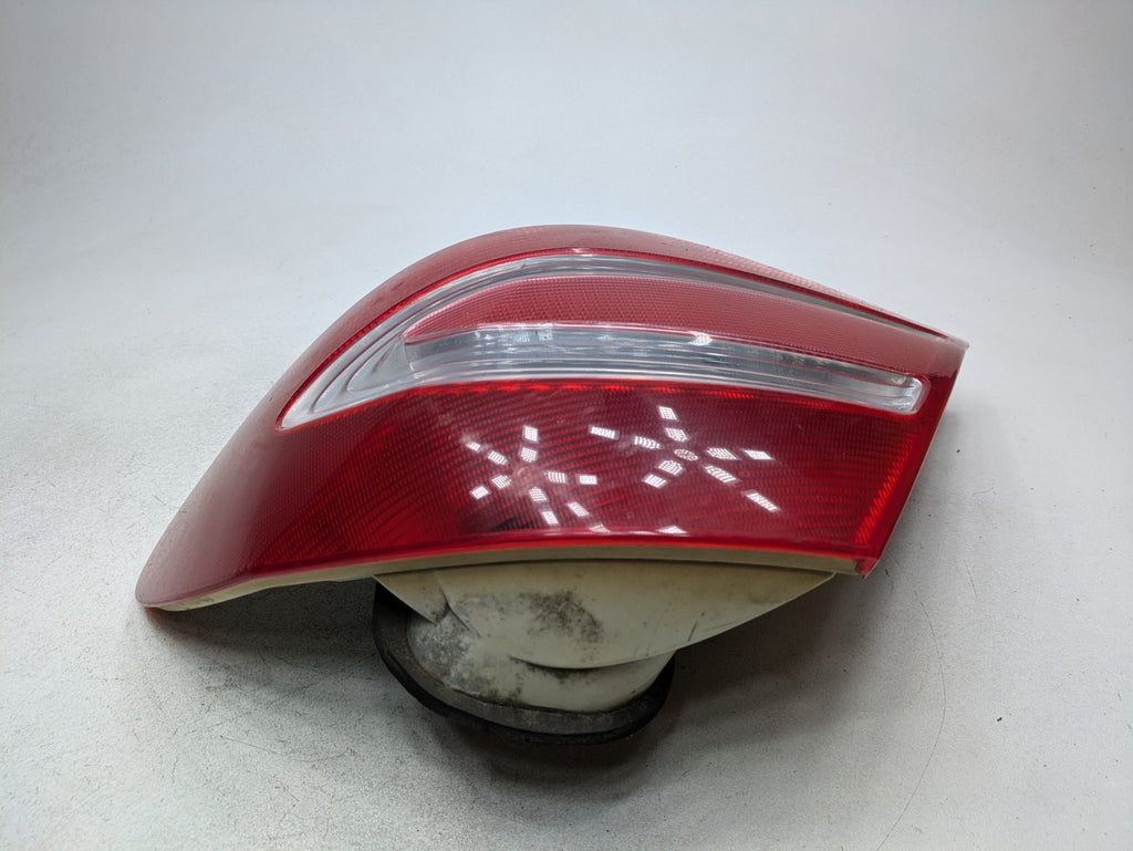 02 - 05 OEM MERCEDES BENZ CLK320 RIGHT PASSENGER SIDE OUTER TAIL LIGHT ASSEMBLY