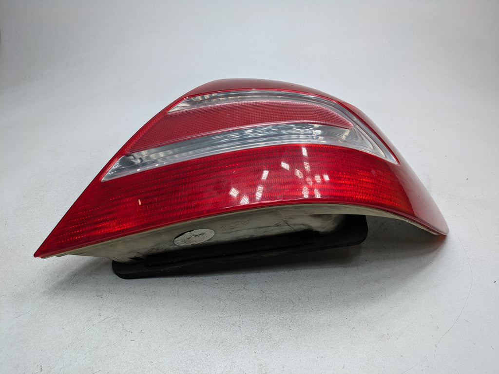 02 - 05 OEM MERCEDES BENZ CLK320 RIGHT PASSENGER SIDE OUTER TAIL LIGHT ASSEMBLY