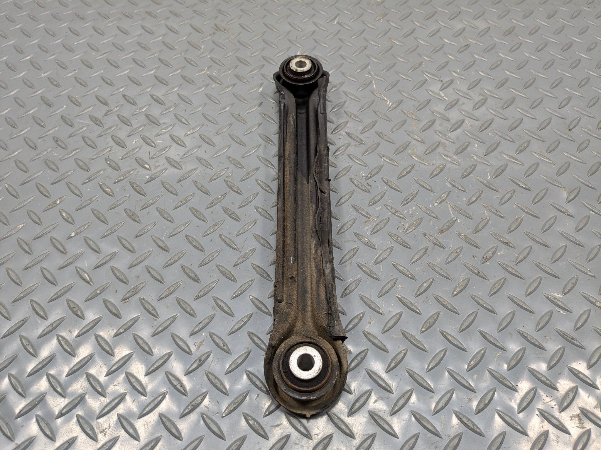 2002 - 2005 OEM MERCEDES BENZ CLK320 REAR LEFT LOWER FORWARD CONTROL ARM