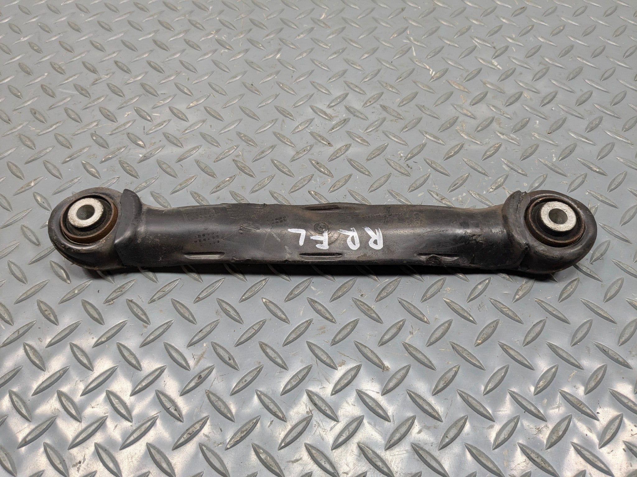 2002 - 2005 OEM MERCEDES BENZ CLK320 REAR RIGHT SIDE FORWARD LOWER CONTROL ARM