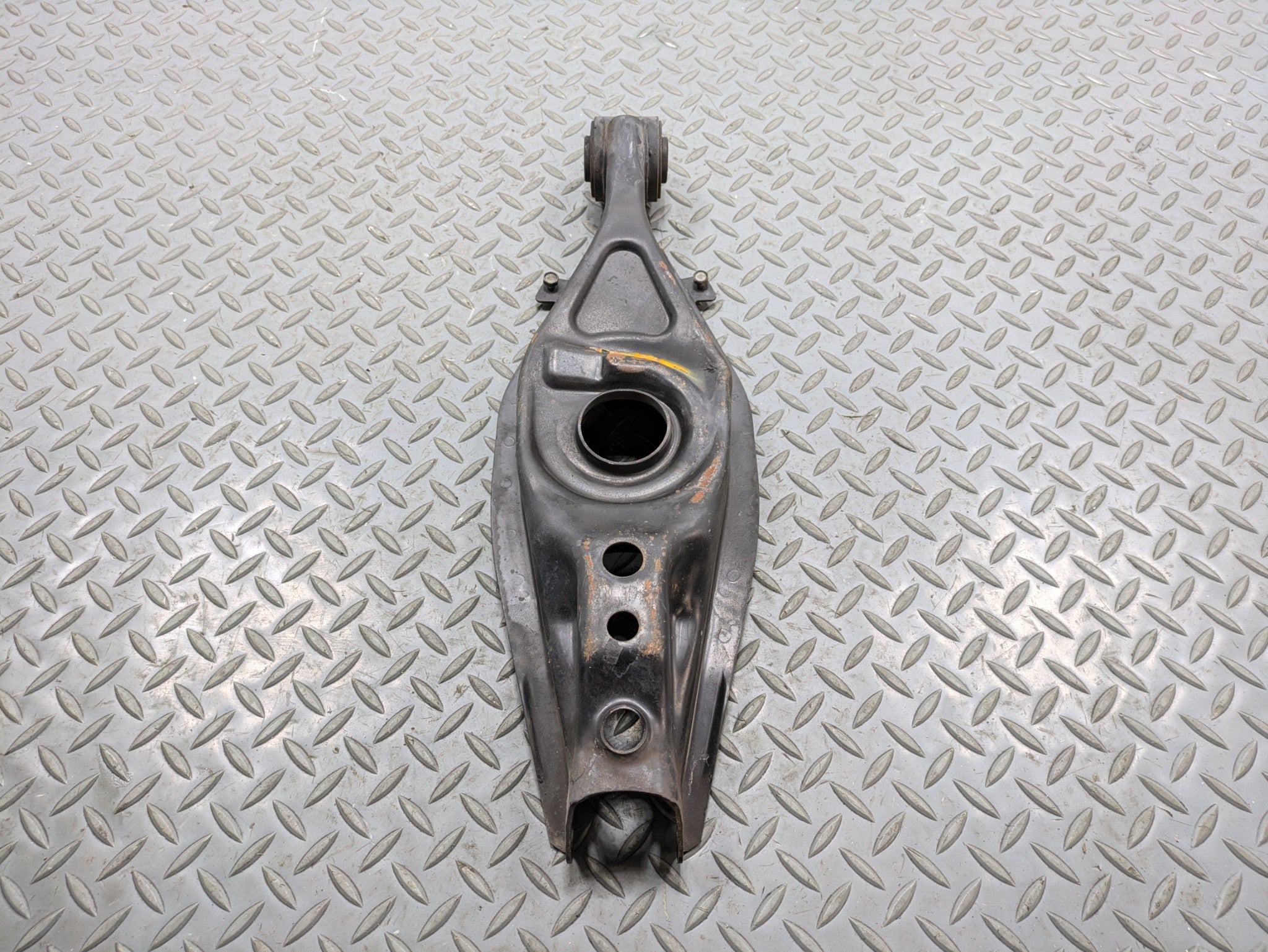 02 - 05 OEM MERCEDES BENZ CLK320 REAR RIGHT SIDE SUSPENSION LOWER CONTROL ARM