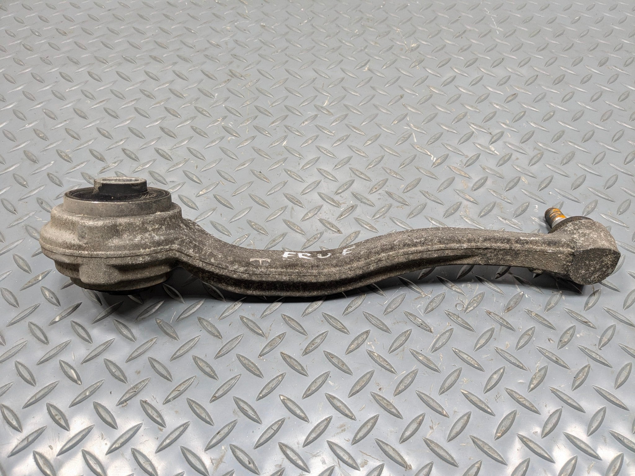 02 - 05 OEM MERCEDES BENZ CLK320 FRONT RIGHT PASSENGER SIDE UPPER CONTROL ARM
