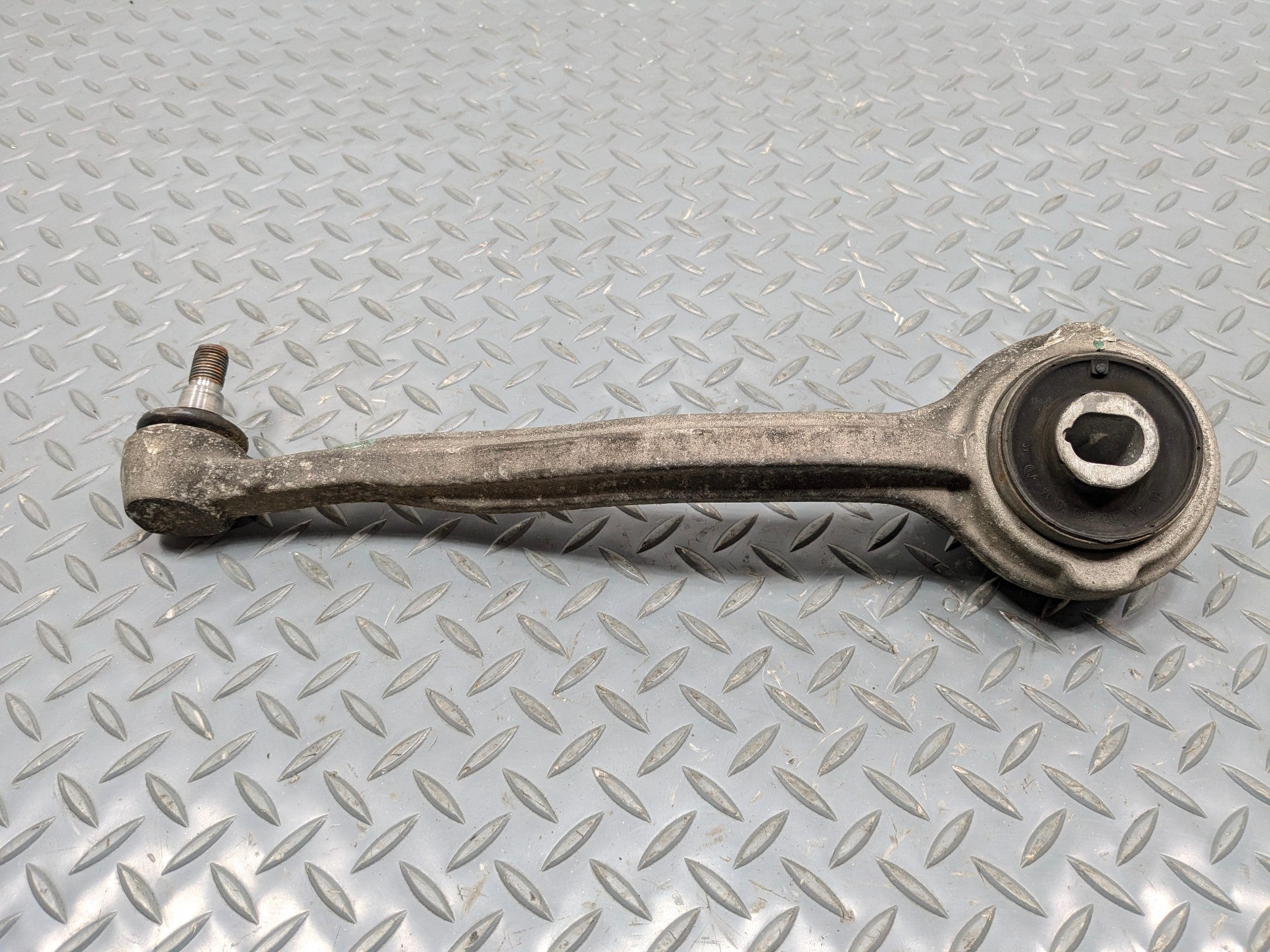 02 - 05 OEM MERCEDES BENZ CLK320 FRONT RIGHT PASSENGER SIDE UPPER CONTROL ARM
