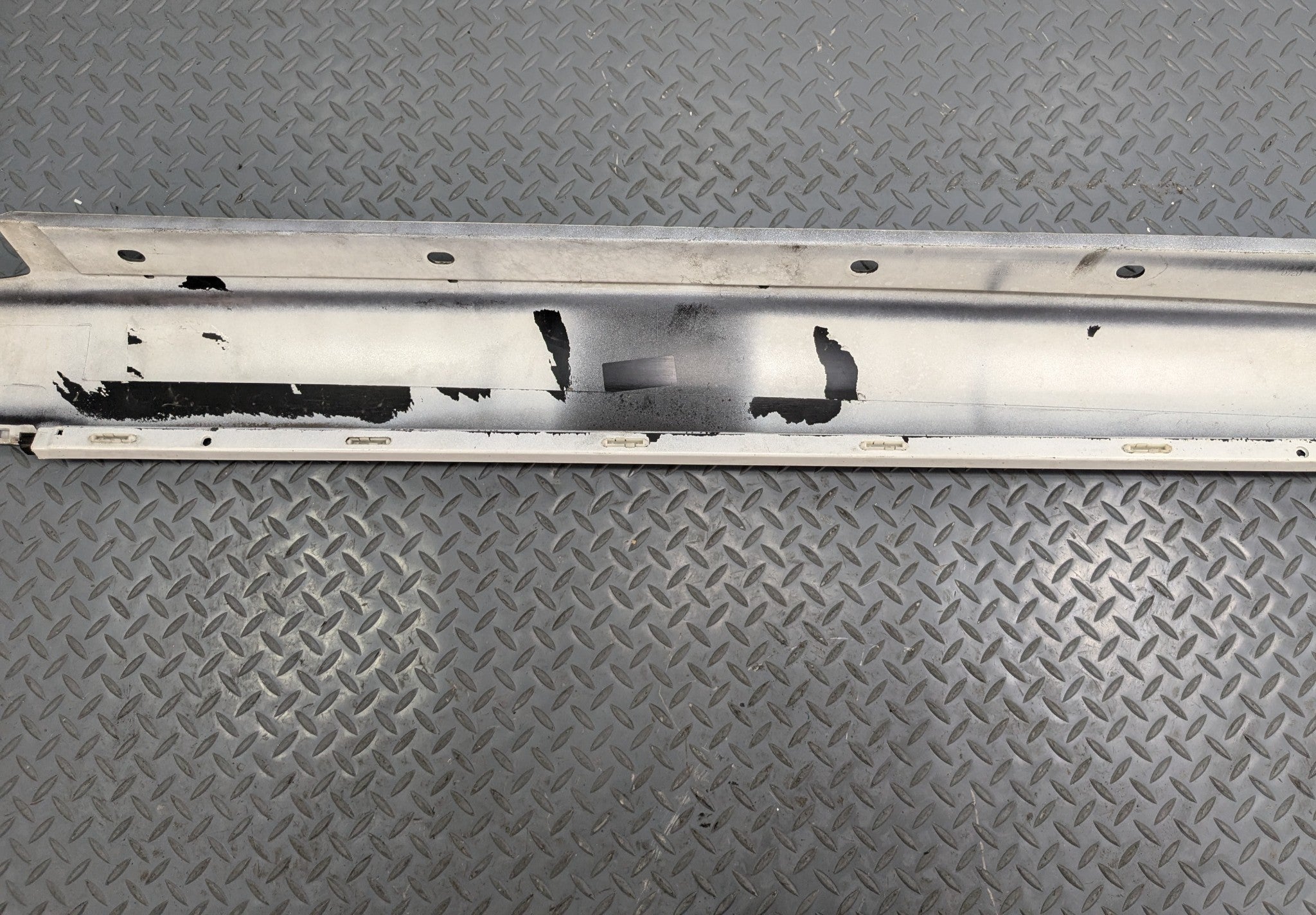 2002 - 2005 OEM MERCEDES BENZ CLK320 RIGHT SIDE ROCKER MOLDING TRIM PANEL