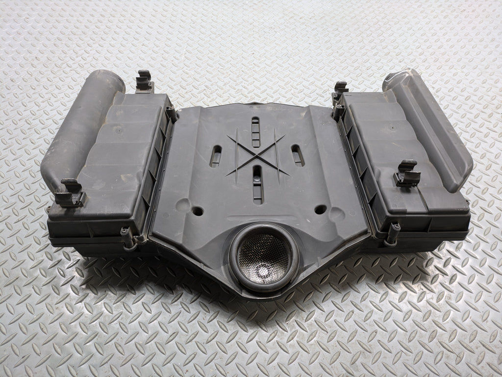 2002 - 2005 OEM MERCEDES BENZ CLK320 AIR INTAKE CLEANER HOUSING BOX