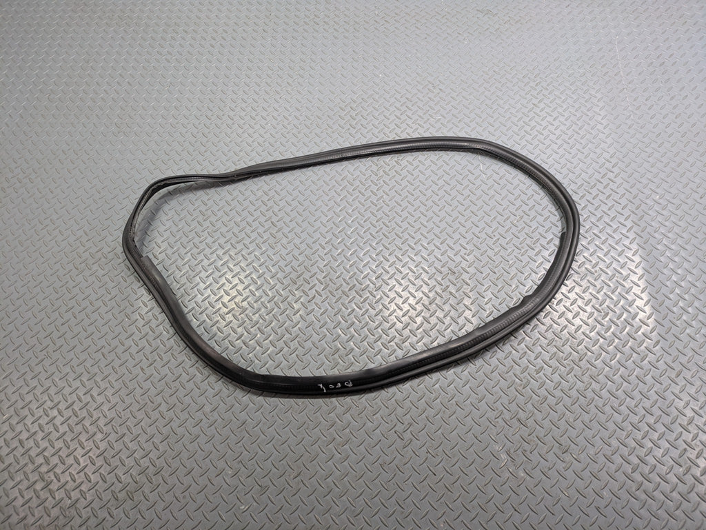 2002 - 2005 OEM MERCEDES BENZ CLK320 REAR TRUNK SEAL WEATHER STRIPPING RUBBER