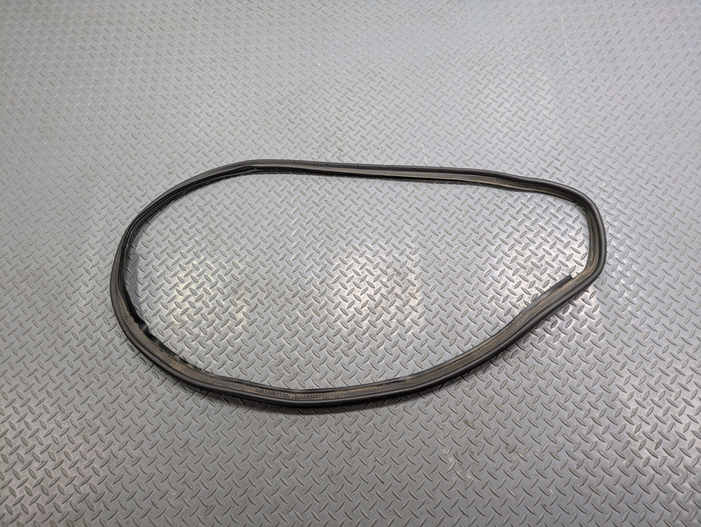 2002 - 2005 OEM MERCEDES BENZ CLK320 REAR TRUNK SEAL WEATHER STRIPPING RUBBER