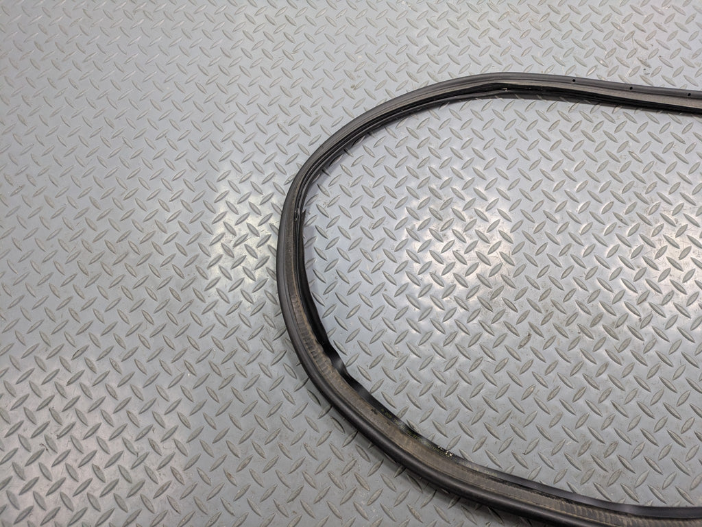 2002 - 2005 OEM MERCEDES BENZ CLK320 REAR TRUNK SEAL WEATHER STRIPPING RUBBER