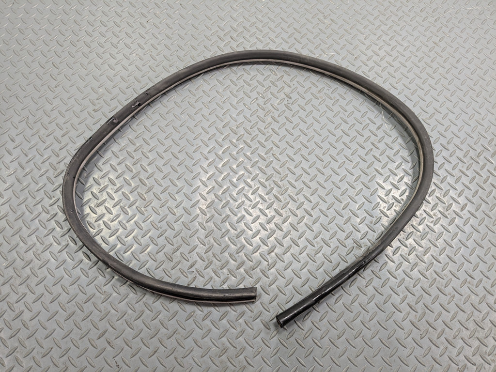 02 - 05 OEM MERCEDES BENZ CLK320 FRONT RIGHT SIDE DOOR WEATHER STRIPPING RUBBER