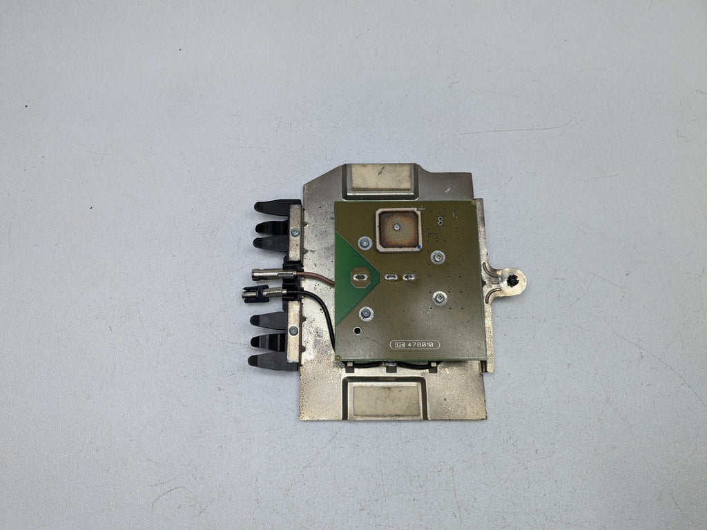 2002 - 2005 OEM MERCEDES BENZ CLK320 TRUNK GPS ANTENNA RECEIVER AMPLIFIER MODULE