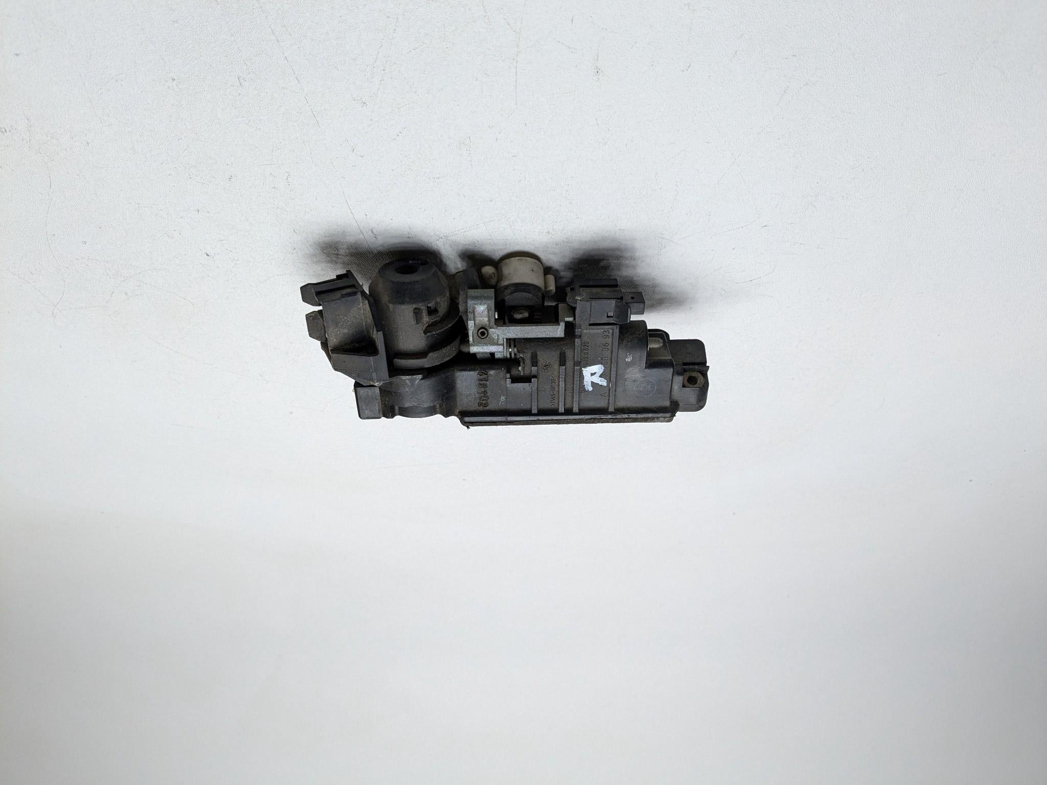 2002 - 2005 OEM MERCEDES BENZ CLK320 TRUNK LID LOCK LATCH HANDLE ASSEMBLY