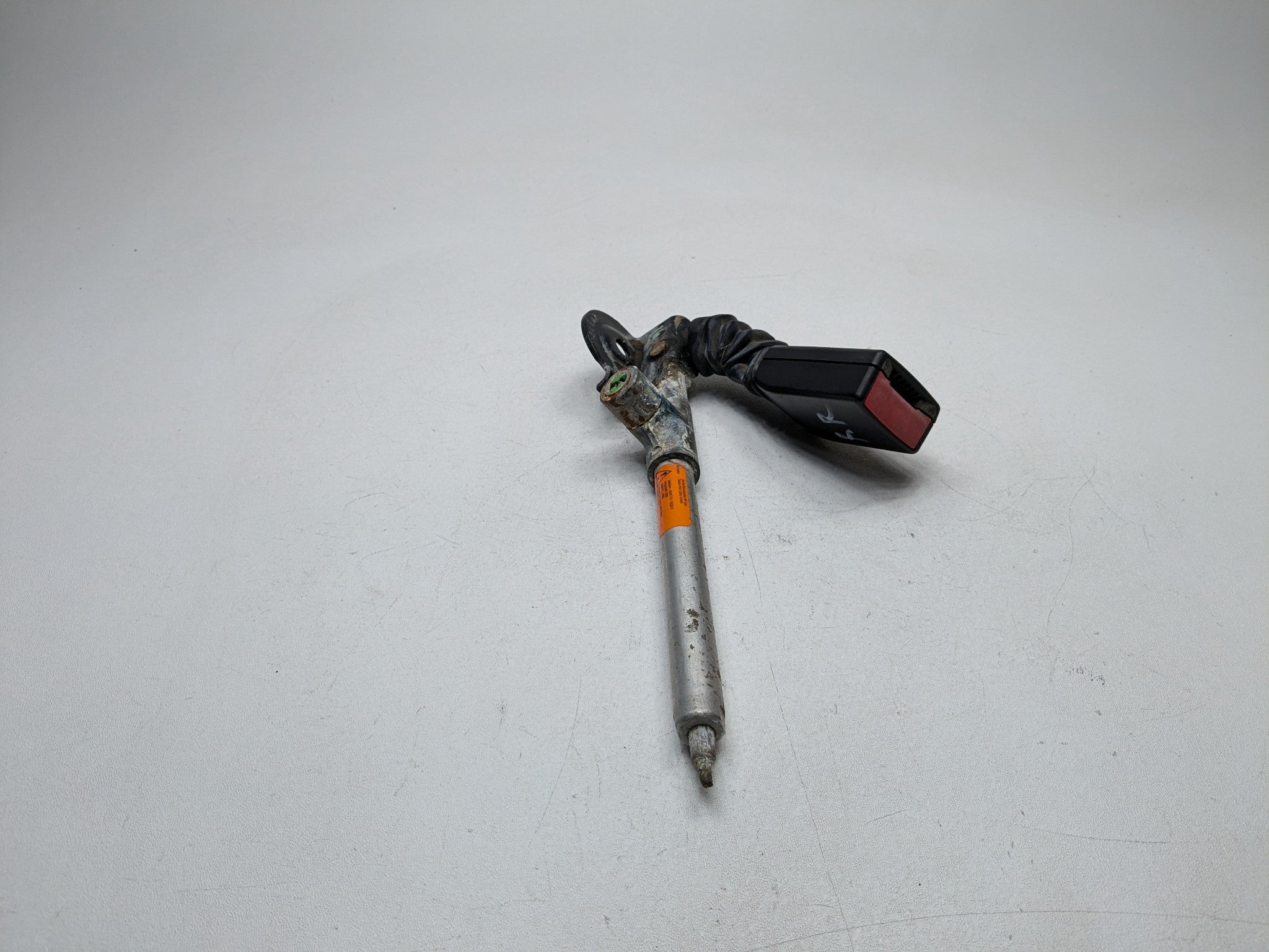 2002 - 2005 OEM MERCEDES BENZ CLK320 REAR RIGHT SAFETY SEAT BELT BUCKLE ASSEMBLY