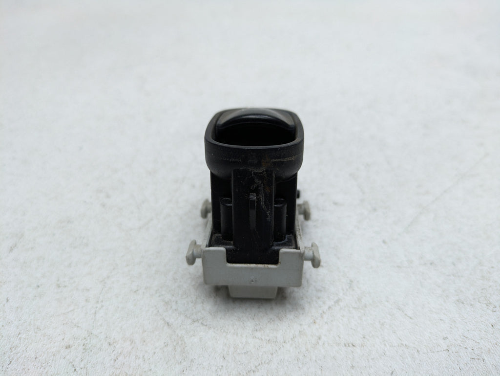 2002 - 2005 OEM MERCEDES BENZ CLK320 REAR RIGHT WINDOW CONTROL SWITCH