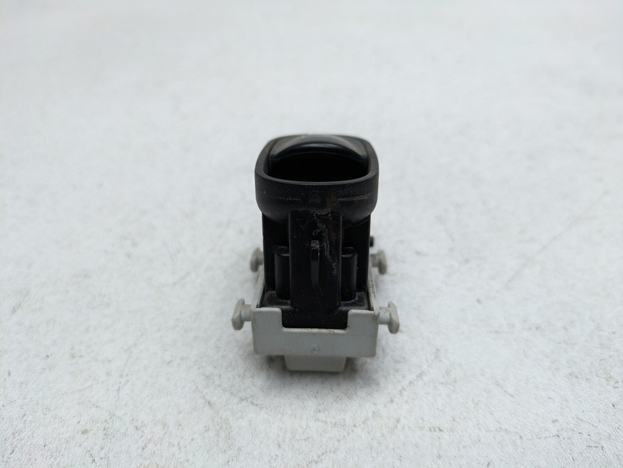 2002 - 2005 OEM MERCEDES BENZ CLK320 REAR RIGHT WINDOW CONTROL SWITCH