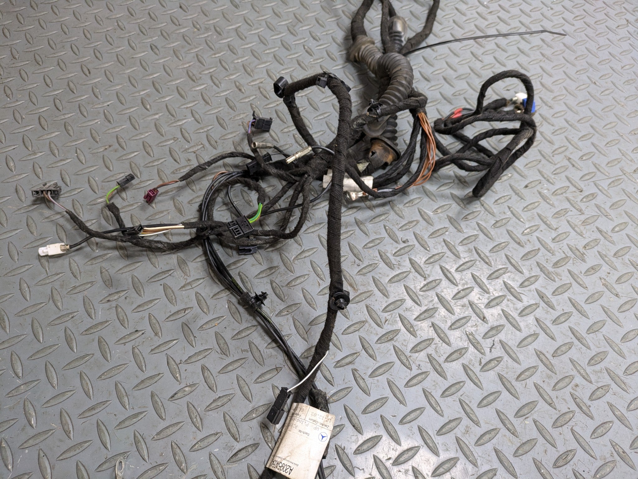 2002 - 2005 OEM MERCEDES BENZ CLK320 COMPLETE CONVERTIBLE TRUNK WIRE HARNESS