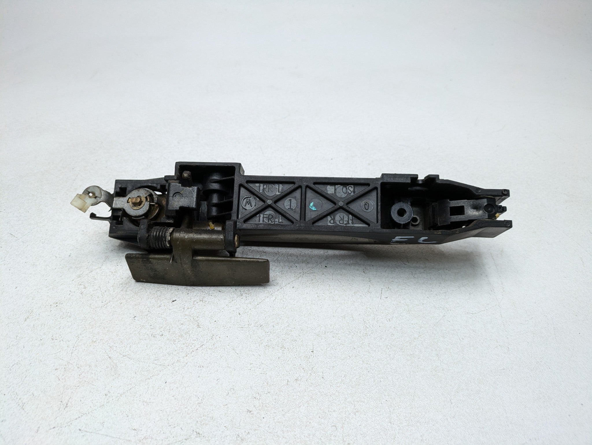 2004 - 2006 OEM NISSAN MAXIMA FRONT LEFT DRIVER SIDE EXTERIOR DOOR HANDLE