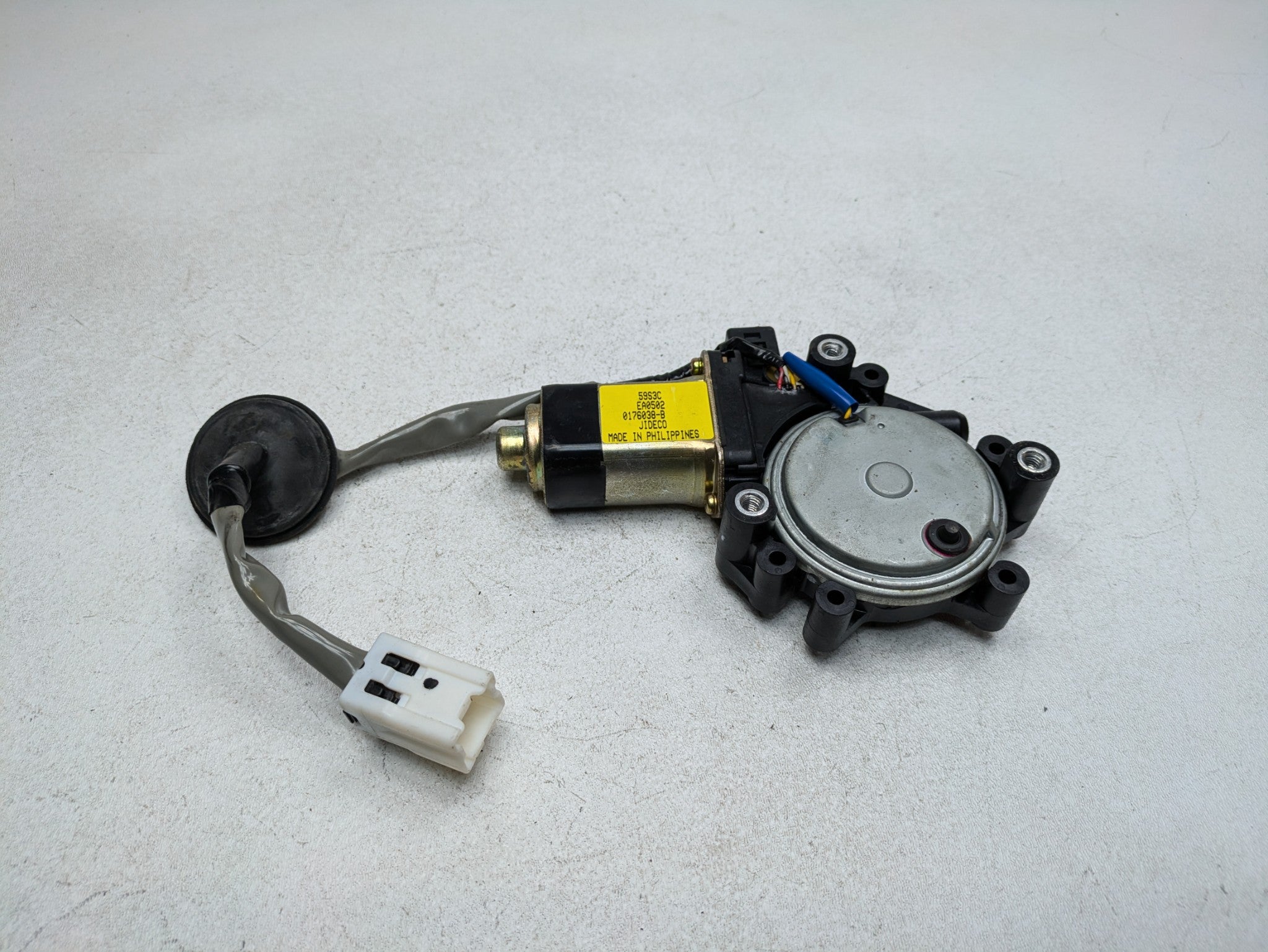 2004 - 2006 OEM NISSAN MAXIMA POWER WINDOW MOTOR FRONT RIGHT PASSENGER SIDE