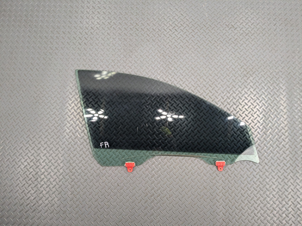 2004 - 2006 OEM NISSAN MAXIMA FRONT RIGHT PASSENGER SIDE DOOR WINDOW GLASS