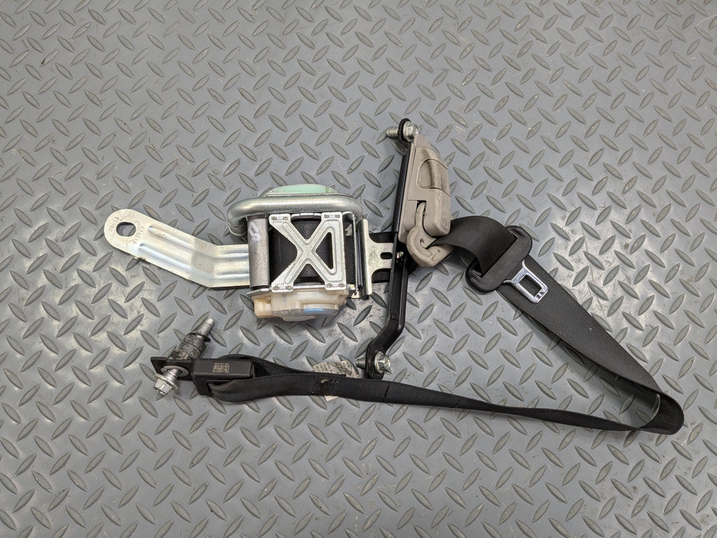 04 - 06 OEM NISSAN MAXIMA FRONT RIGHT PASSENGER SIDE SEAT BELT RETRACTOR BLACK