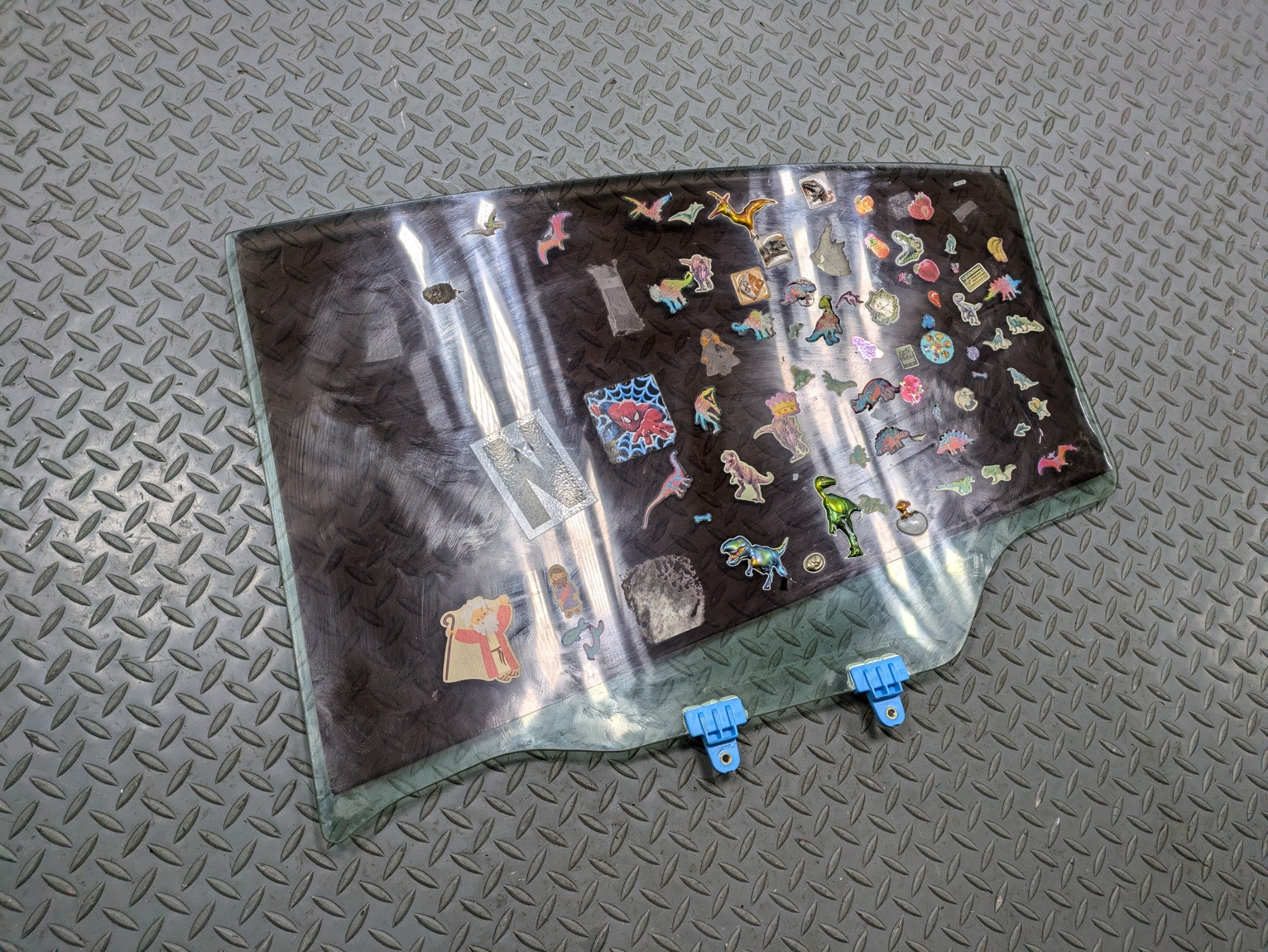 2004 - 2006 OEM NISSAN MAXIMA REAR RIGHT PASSENGER SIDE DOOR WINDOW GLASS